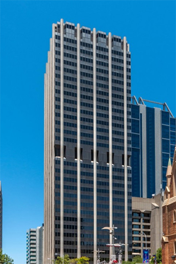 The 30,000-square-meter building is in a prime location in the center of Perth. © Roberto Portolese