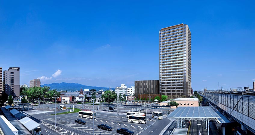 Brillia Tower Maebashi, a new apartment tower in Maebashi City, is located close to multiple public transit options, and will provide EV charging in its adjacent parking structure. Image credit: Blue Style