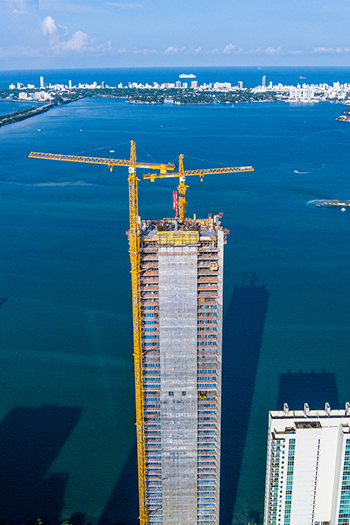 Missioni Baia in Miami has topped out at 57 stories and 198 meters. Image credit: Golden Dusk Photography