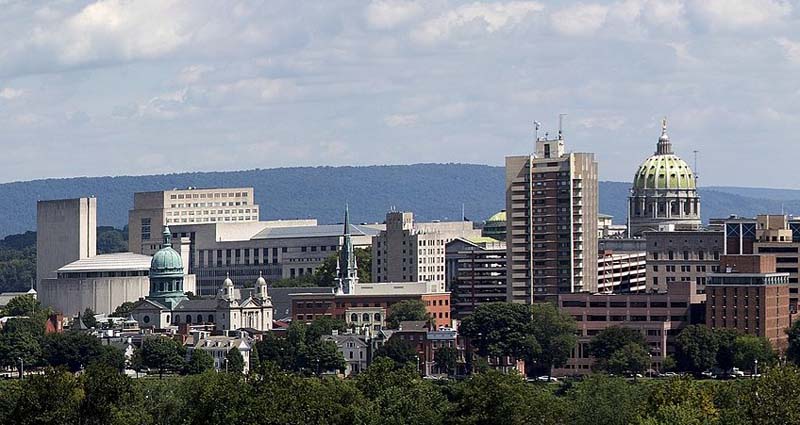 Downtown Harrisburg. Governor Tom Wolf. CC-BY-SA.