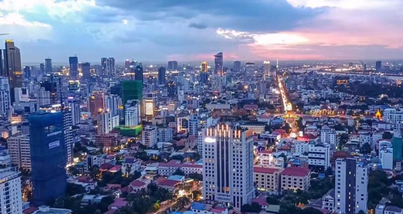 Phnom Penh, Image credit: Maharaja45.