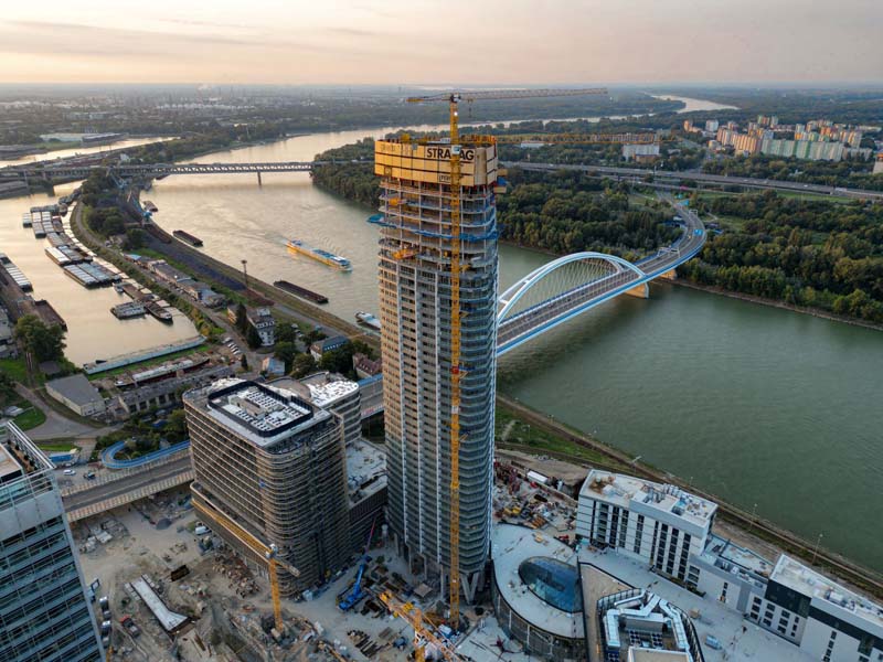 © Filip Záhorský (@dronistask)