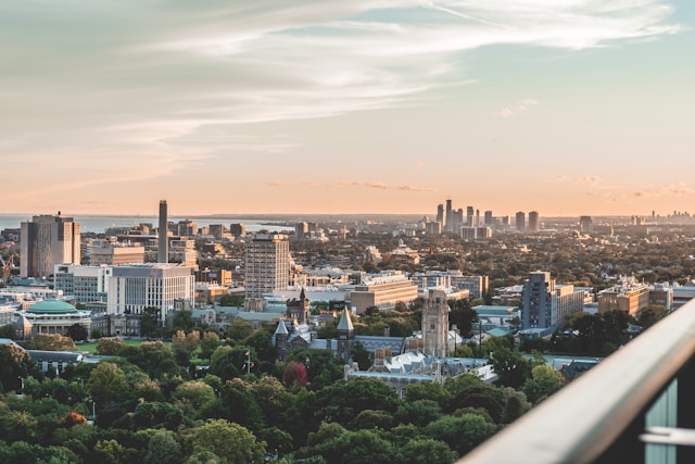 Toronto. Photo by Sheng Xu on Unsplash