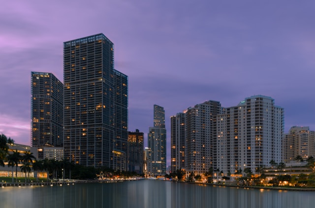 Miami Brickell area. Photo by ronan colin on Unsplash
