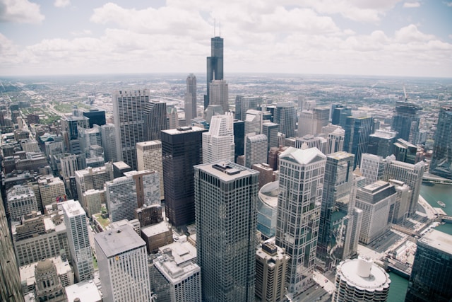 Chicago. Photo by Justin Eisner on Unsplash