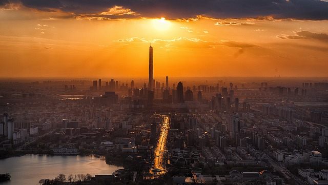 Tianjin at sunset. Image by 畅 苏 from Pixabay