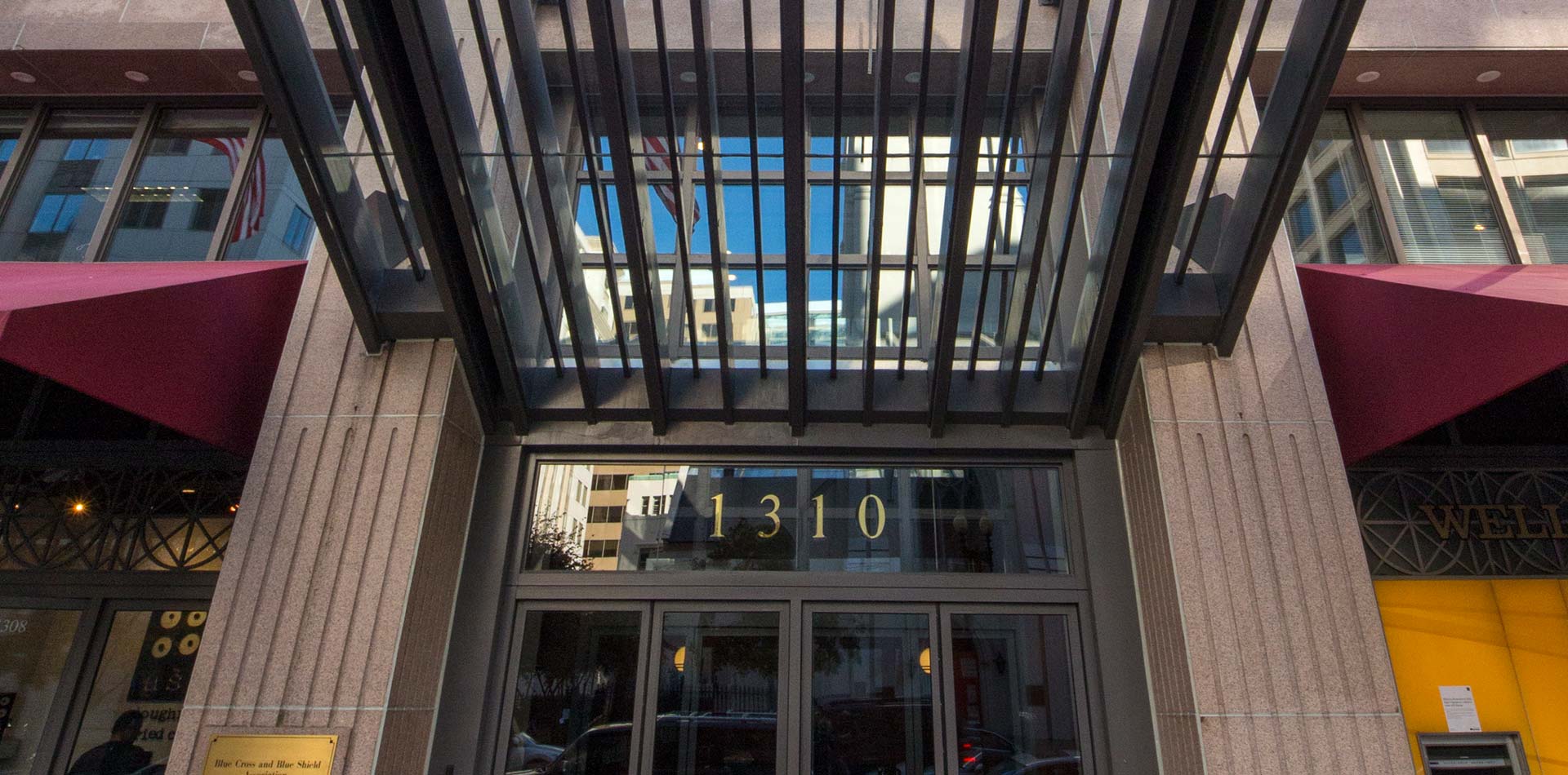 G_street_entry