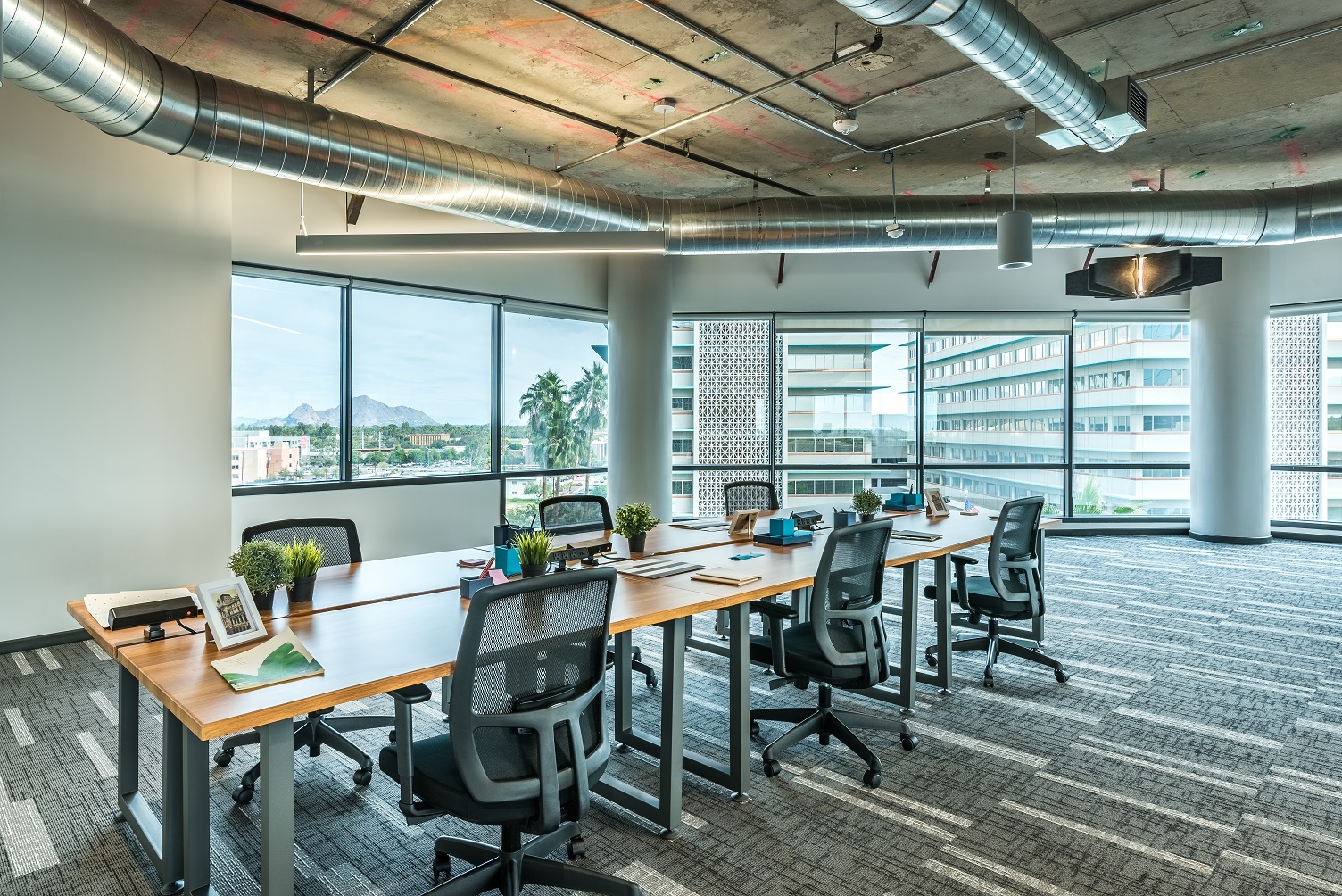 Suite_560_shared_work_area-25