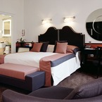 R_hotel_de_rome_classic_room_b_1