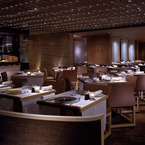 R_ic_hk_spoon_by_alain_ducasse_2_b_1