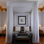 R_17-bedroom_of_one-bedroom_deluxe_suite_b_1
