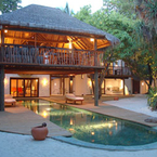 R_retreat_main_building3_l_b_1