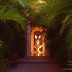 Cuixmala_-_casa_la_loma_entrance_b_1