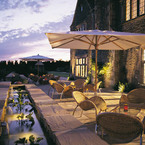 Terrace_at_dusk_b_1