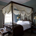 Deluxe_double_room_b_1