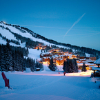 Courchevel_village_1850_at_night_1_b_1