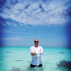 Ericripert_at_stingray_city__cayman_islands__high-res_b_1