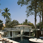 Pool_and_loungers-1_b_1