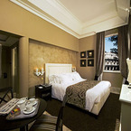 Hotel_palazzo_manfredi-_king_deluxe_room_c_lr_b_1