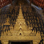 800px-wat_xieng_thong_entrance2009_b_1
