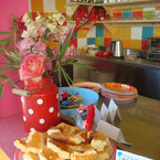 Flower_power_cafe_b_1
