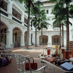 Raffles_square_b_1