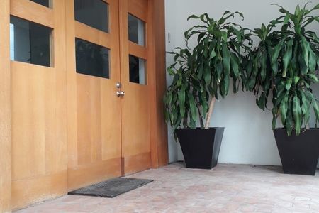 CASA EN RENTA COLORINES