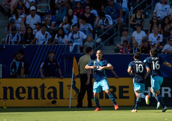 103116_seattlesounders_isi_mlsmj092516163