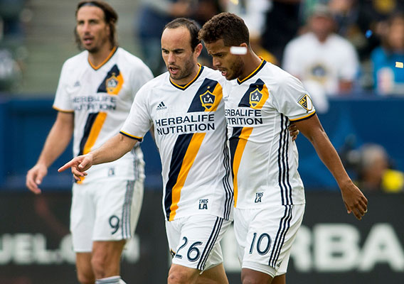 110116_donovandossantos_isi_mlsmj103016117