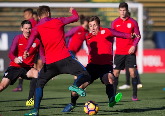 111416_isi_usmnt__usmntbs111016125