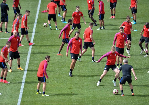 6817_usmnt_isi_usmntjt0607170547