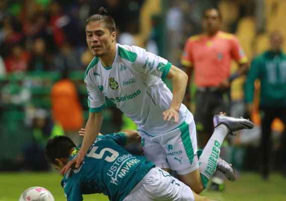 Jorge_villafana_-_santos_laguna