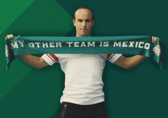 Landon_donovan_-_supporting_mexico