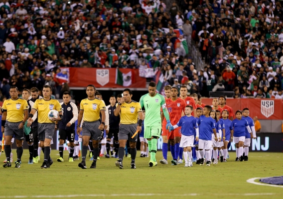 Usmnt_v_mexico_walkout_-_asn_top_-_isi_-_9-6-19_-_john_dorton