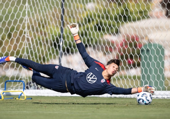 Diego_kochen_-_asn_top_-_usmnt_training_2024
