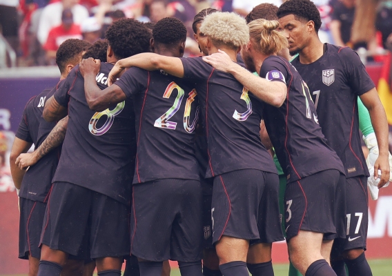 Usmnt_-_asn_top_-_team_huddle_vs._germany_-_6-6-26