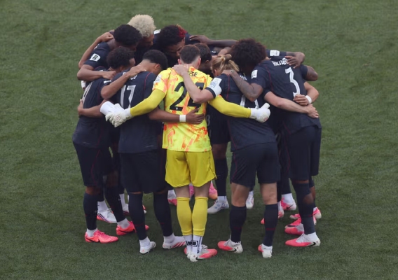 Usmnt_-_asn_top_-_pregame_huddle_vs_belgium_at_the_2026_world_cup_-_7-6-2026
