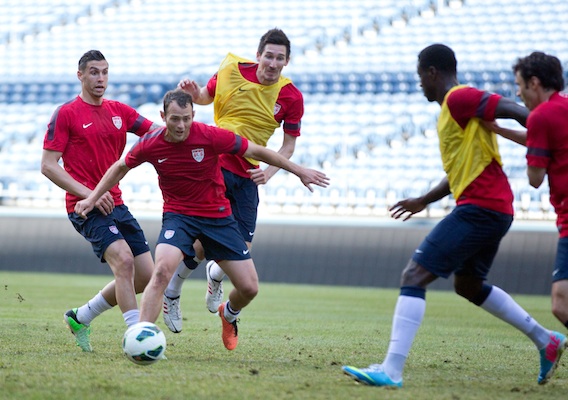 61113_isi_midfield_usmntjd060913103