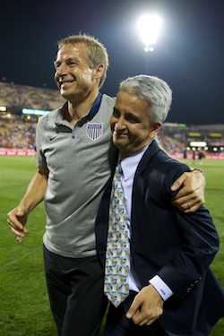 92214_isi_gulati_klinsmann_usmntjt091013303