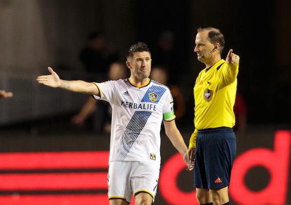 10214_isi_keanerobbie_mlsmj092014160