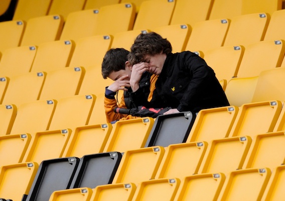 10914_isi_crying_bpi_wolvwandvmanccity.ev17