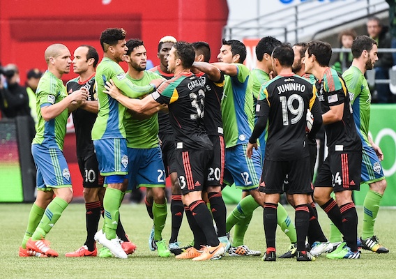 112114_isi_galaxy_sounders_mlsjw102514041