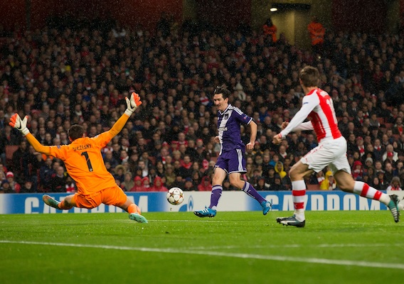 121814_isi-kljestansacha_int_bpi_arsenal_anderlecht_2bq_2675.2970215