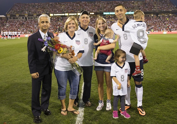 5815_isi_dempseyclint_usmntgb091013126