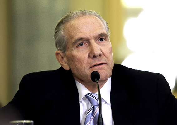 061615_senatehearing_danflynn_ap_770621446815