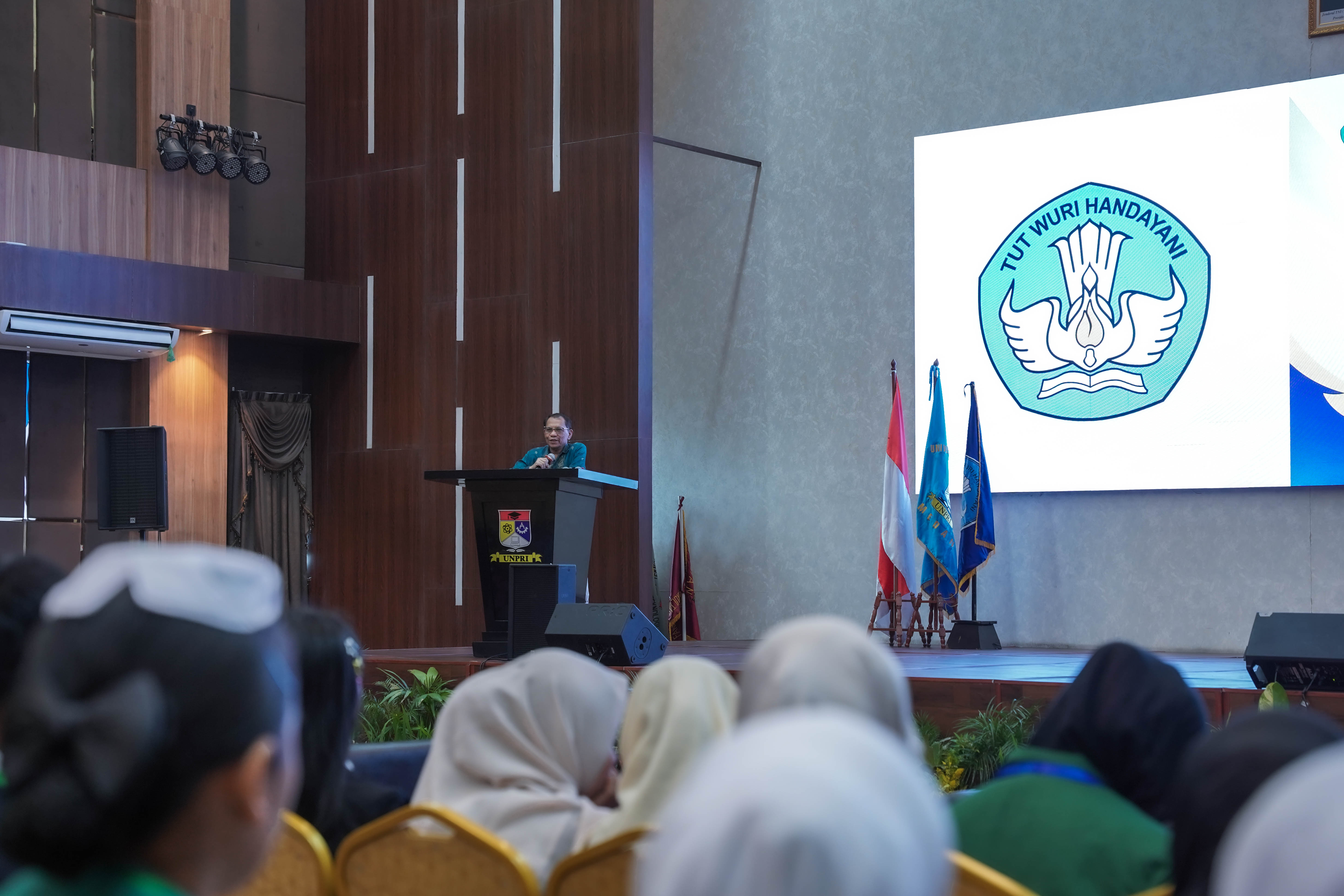 45d075df55a334d0ae317af14a6dab1aa0d22828