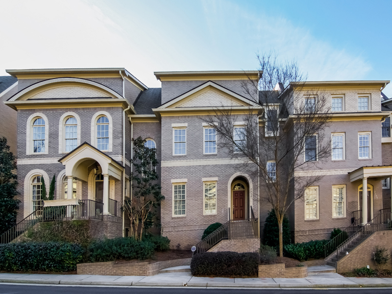 Luxury Townhome in SoughtAfter Smyrna Neighborhood (Previously Listed
