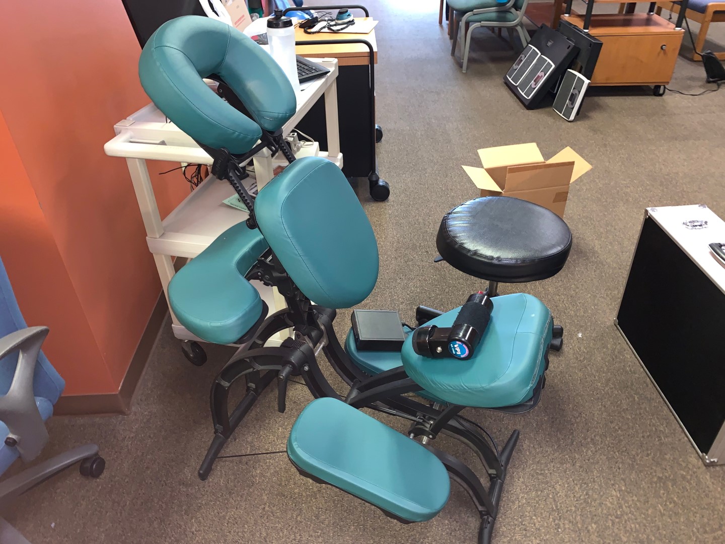 Chiropractor's Equipment & Office Online Auction in Indianapolis, IN