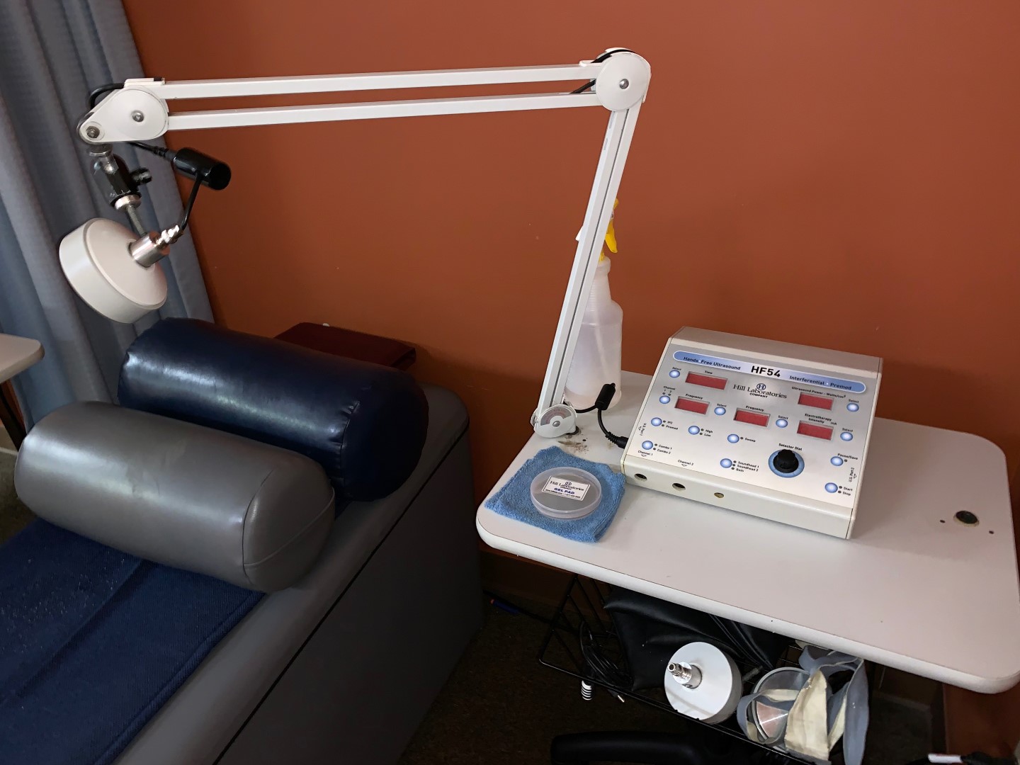 Chiropractor's Equipment & Office Online Auction in Indianapolis, IN