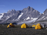 Explorers_greenland_kayak2